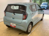 当店では車両本体価格以外に、諸費用を含めた支払総額も表示しておりますので、お客様の予算にピッタリのおクルマお選びができます。コーティングやJAFをセットにしたオトクな購入パックも好評です。