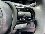 Hondaセンシングの機能のひとつ、アダプティブクルーズコントロール付!アクセルから足を離しても設定したスピードと前車との車間を保ち走行してくれます!車線維持もアシスト☆高速道路で疲労軽減ですね☆