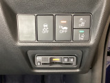 Hondaセンシング用の、VSA(ABS+TCS+横滑り抑制)解除と路外逸脱抑制機能などのオンオフスイッチはハンドルの右側に装備。その下にETCがついています。高速道路の料金所の通過も楽々です。