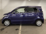 後席プライバシーガラス仕様! 車内が見えにくい設計です。