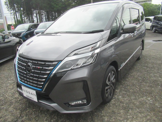 セレナ 1.2 e-POWER ハイウェイスターV 
