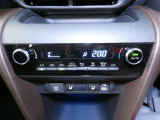 オートエアコン装備です。オートで空調を行ってくれるので車内は、とっても快適!だからドライブもさらに楽しい!