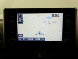8インチ、ディスプレイオーディオ装着。スマホと通信ができてナビや好きな音楽を楽しめます。
