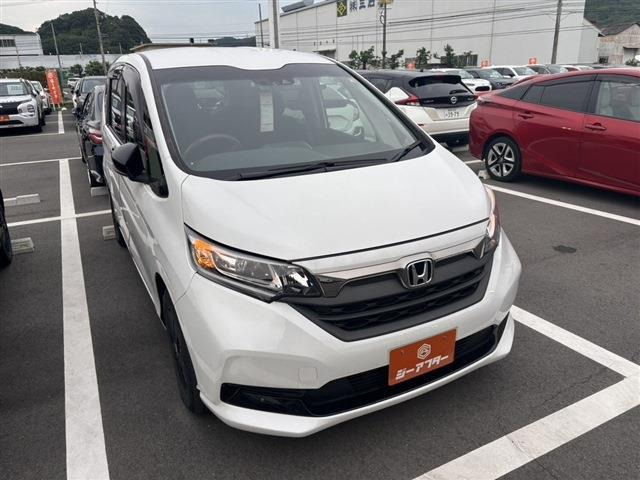 フリード+ 1.5 ハイブリッド G ブラックスタイル 禁煙車 純正ナビ バックカメラ フル...