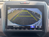 バックでの駐車が苦手な方や運転にあまり自信のない方でも後方の視界をしっかりサポート。安心して車庫入れが出来るバックカメラを装備しています!