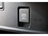 シガーソケットが付いているので、車から電源を取ることが出来ます!