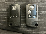 スマートキーです!ドアの施錠・解錠・エンジンの始動がスムーズで大変便利です!