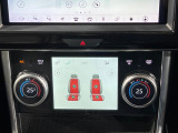 フロントシートヒーター『三段階で強弱の調節が可能なシートヒーティング機能を装備しております。季節によっては欠かすことのできないポイントの高い装備ではないでしょうか。』