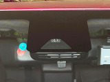 【トヨタセーフティセンス】走行中に前方の車両等を認識し、衝突しそうな時は警報とブレーキで衝突回避と被害軽減をアシスト。より安全にドライブをお楽しみいただけます。