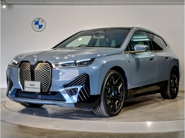 iX M60 4WD