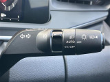 【オートライト(AUTO)】外の明るさをシステムが感知して、自動でヘッドライトが点灯します。ヘッドライトをつけ忘れを防ぐ便利機能です。