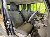運転席シート廻りは使用感も少なく、良好な状態となっています。丁寧に使われていたことがよくわかりますね。