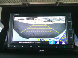 バックカメラを装備しております。駐車時に大変役立ちますよ♪運転が苦手な方の味方になってくれます。
