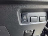 両側電動スライドドア