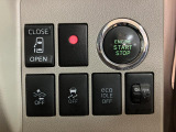 電子カードキーを携帯しているだけでエンジンの始動ができるプッシュボタンスタートを装備しています☆