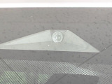 【三菱e-Assist】走行中に前方の車両等を認識し、衝突しそうな時は警報とブレーキで衝突回避と被害軽減をアシスト。より安全にドライブをお楽しみいただけます。