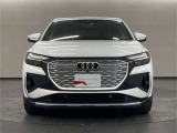 Q4スポーツバックe-tron 45 Sライン 