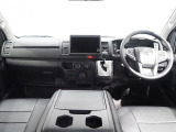 【新車/ハイエースバンDX/ディーゼルターボ2.8L/両側スライドDドア】ベッドキッド装着済み♪