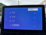 いまや必須装備「ナビゲーション」搭載!知らない場所にスイスイッとドライブ。もう、これなしではハンドルを握れませんね!でも運転中の操作は危険ですのでご注意ですね☆
