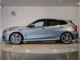 【拘りのFR】BMWが多く採用するFR車。ダイレクトでスポーティな加速感・シャープなハンドリングを実現。縦置きエンジンレイアウトにより、フラットで上質な乗り味です。