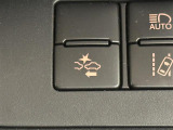 【PCS:プリクラッシュセーフティ】システムが前方の車・障害物に衝突すると判断した場合、自動でブレーキを作動させ、衝突した時の被害を軽減します。