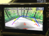 【バックカメラ】駐車時に後方がリアルタイム映像で確認できます。大型商業施設や立体駐車場での駐車時や、夜間のバック時に大活躍!運転スキルに関わらず、今や必須となった装備のひとつです!