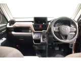 必要な装備を使いやすい位置に配置した機能的な運転席まわり。操作感や車両感覚など、ぜひ運転席に座って確かめてください。