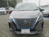 セレナ 1.2 e-POWER ハイウェイスターV 
