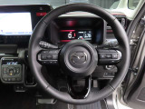 運転席にお座りになった際のイメージです。視界やシートの座り心地にポジション、各装備へのアクセスのしやすさ等、実際に触れてお確かめください。
