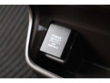 シガーソケットが付いているので、車から電源を取ることが出来ます!