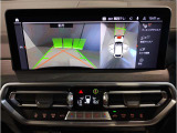 【バックモニター】&rdquo;R&rdquo;レンジにシフトチェンジして頂くとバックカメラとセンサーが起動し駐停車時の運転をサポートします。
