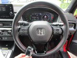 握りやすい大きなハンドルで運転しやすいです♪