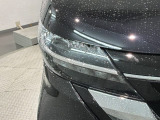 LEDヘッドライトは、点灯の瞬間から最大光量を発揮し、突然暗くなるトンネルなどでの安定感を高めます。