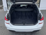 サービスにはドイツ本国と同様に教育と訓練を受け、BMWを知り尽くした「マイスターメカニック」が数多く在籍しております。納車前点検整備で、お客様に安心と安全をお届けいたします。