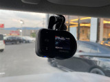 【ドライブレコーダー】映像・音声などの運転中の記録を残します。事故などを起こした起こされた時の証拠になりえますので、もしも時でも安心ですね。