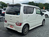 当店は入庫時に隅々まで徹底的なクリーニングを実施!格安なお車をキレイな状態で!!当店は低価格のお車が多いですが高価格に負けない車の販売を目指しています!