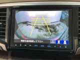 【バックカメラ】運転が苦手な方も車庫入れラクラクです!ギアをリバースに入れれば自動的に切り換わりますので、面倒な操作は不要です♪狭い駐車場もお車を傷つけず安心ですね!