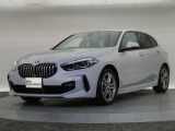 BMWのお車は、走行の安定性とコーナリングの良さを追求し、思い通りにハンドルの操作可能です。試乗車もご用意しておりますので、ぜひ&ldquo;駆け抜ける歓びをご体感ください!