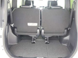 開口部の広いラゲージスペースは、ゴルフバックなどの荷物もラクラク積み込めます。