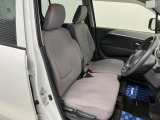 【フロントシート】さまざまな体格の方が快適に運転ができるよう配慮したシートになっております。
