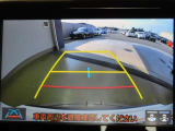 バックガイドモニターで、後方を確認しながら安心して駐車することができます。運転初心者も熟練者も必須の機能ですよ!