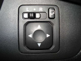 電動格納機能付きドアミラーです!
