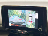 【パノラミックビューモニター】専用のカメラにより、上から見下ろしたような視点で360度クルマの周囲を確認することができます☆死角部分も確認しやすく、狭い場所での切り返しや駐車もスムーズに行えます。