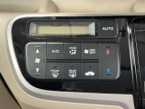 オートエアコン付きです!お好みの温度をセットするだけでエアコンの風量などを自動でコントロール。快適な車内でお過ごしいただけます。