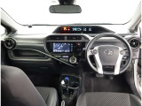 オシャレなインテリアで運転する気分も盛り上がりますよね^^