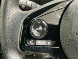 ステアリングにオーディオ操作スイッチが付いています。オーディオ画面に直接タッチしなくても操作が出来ますので、運転に集中できます。