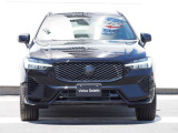 堂々としたスタンスを際立たせる、専用デザインの21インチ 5ダブルスポークアルミホイール。XC60 Black Editionは、静かに、そして力強く道を切りひらくあなたのための一台です。