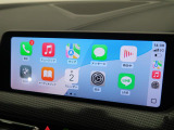 【アップルカープレイ】iPhoneがBMW車両とワイヤレスで接続されます。Apple CarPlayでは、オーディオストリーミングやメッセージングアプリがディスプレイに表示されます。