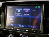 CD、DVD、Bluetooth、AM、FMができます。