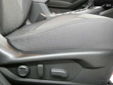 運転者にとっては日々使用することとなる運転席です。運転席が快適だと運転に集中することができますね。